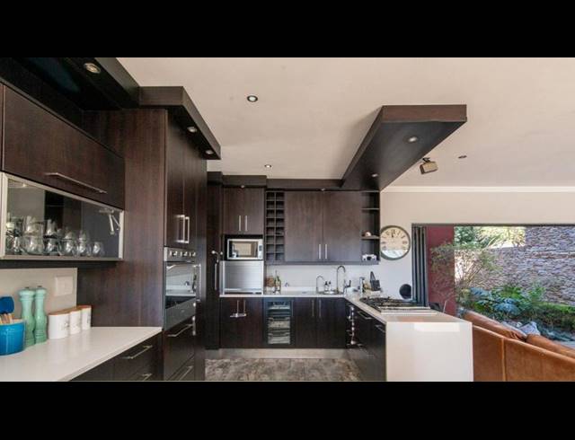 4 BEDROOM HOUSE FOR SALE IN COPPERLEAF ESTATE